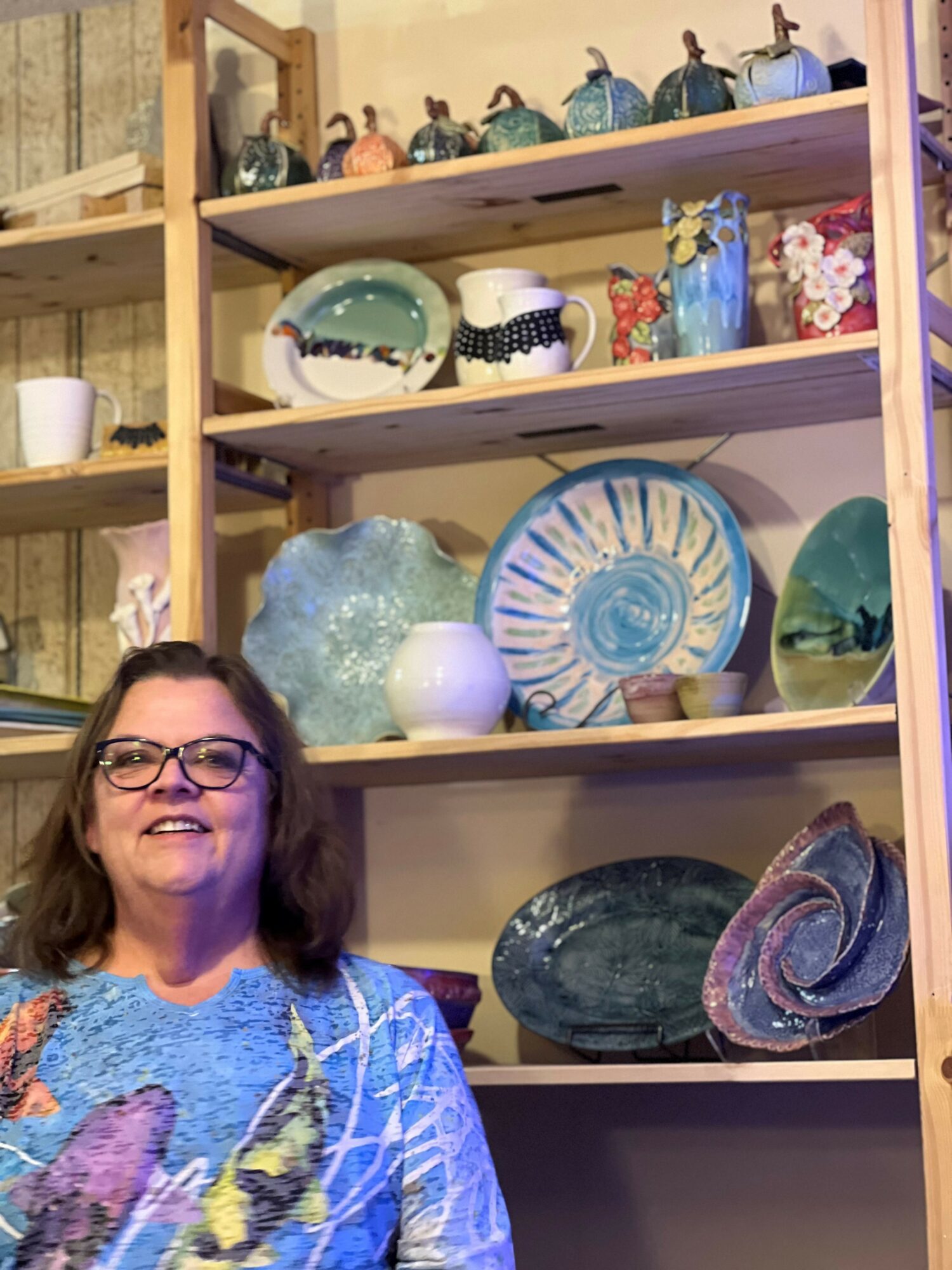 Rising Stars: Meet Kathy Reinartz of Various Art Shows – Voyage
